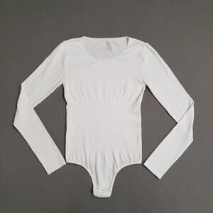Yummie Longsleeve Thong Bodysuit in White Size M/L Gusset Snap Button Jersey